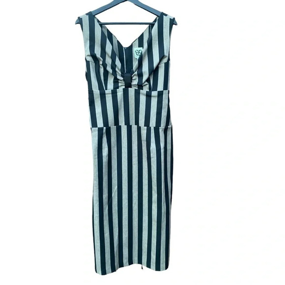 QUEEN of Hearts  women's size 3X black and tan striped dress with ribbon tie - Picture 1 of 6
